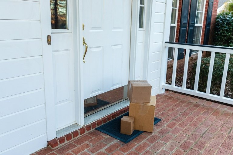 Police Issue Warning After Rise in Porch Thefts